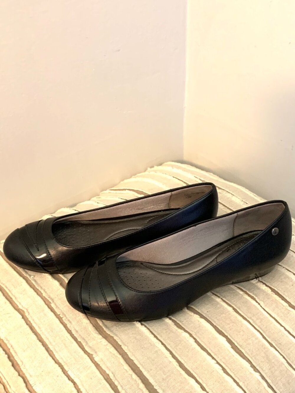Life Stride Faris Wedge Pumps - Picture 4 of 7